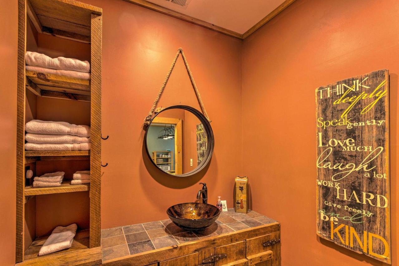 Pet-Friendly Blue Ridge, Cherokee Forest Retreat! Greeneville Esterno foto