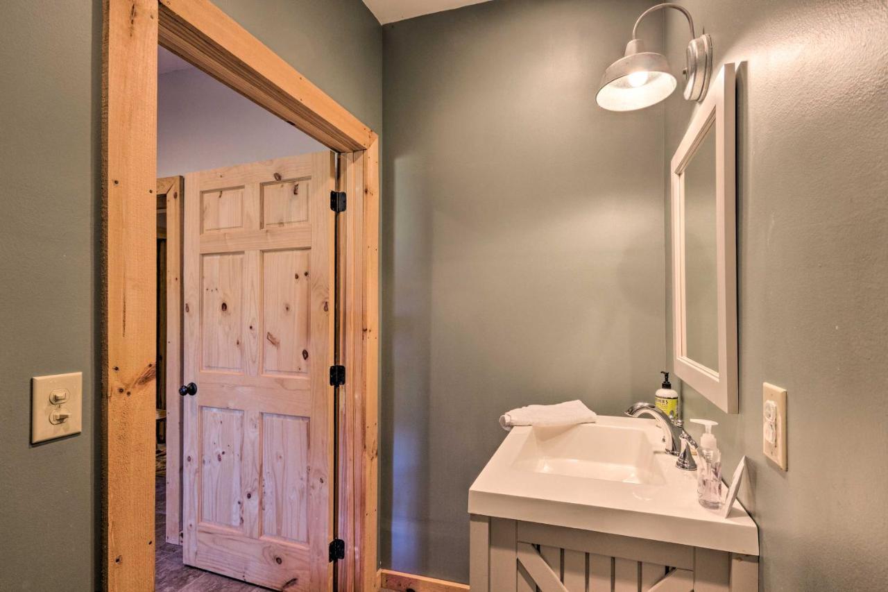 Pet-Friendly Blue Ridge, Cherokee Forest Retreat! Greeneville Esterno foto