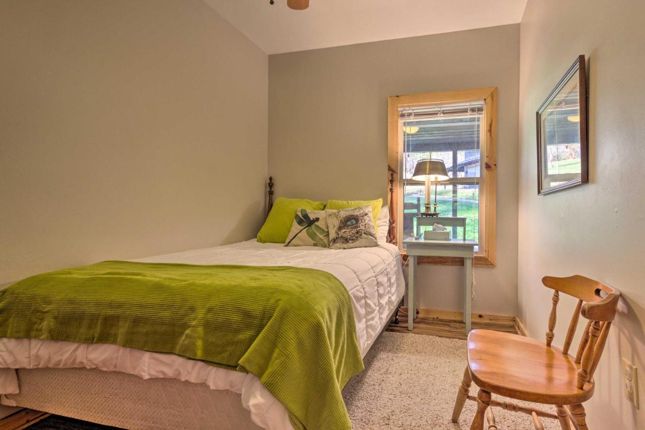 Pet-Friendly Blue Ridge, Cherokee Forest Retreat! Greeneville Esterno foto