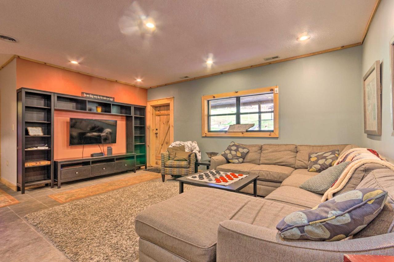 Pet-Friendly Blue Ridge, Cherokee Forest Retreat! Greeneville Esterno foto