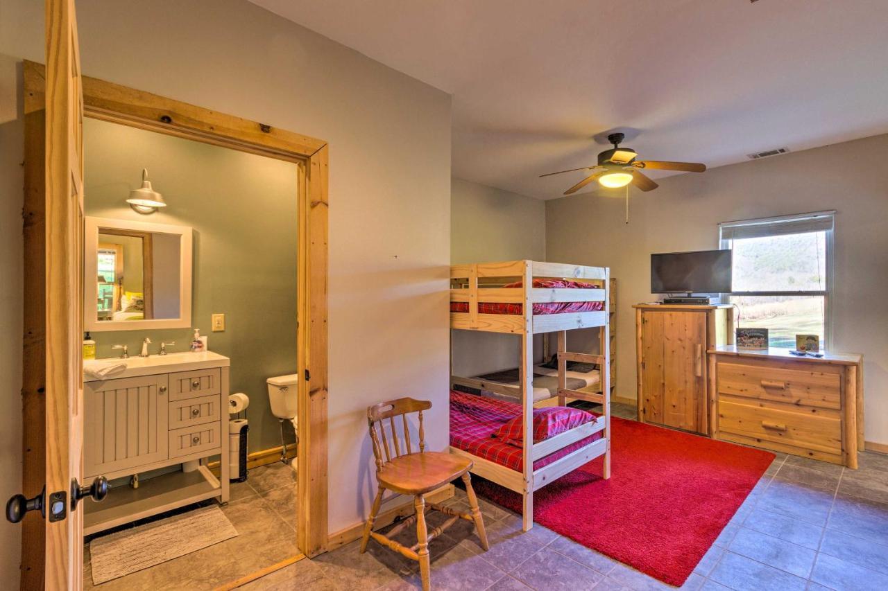 Pet-Friendly Blue Ridge, Cherokee Forest Retreat! Greeneville Esterno foto